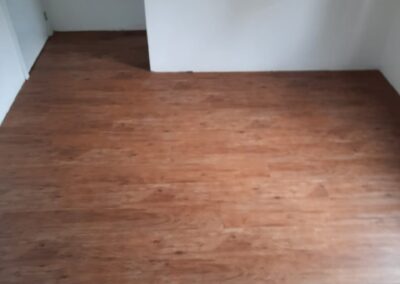 INSTALACAO DE PISO VINILICO ITAJAI